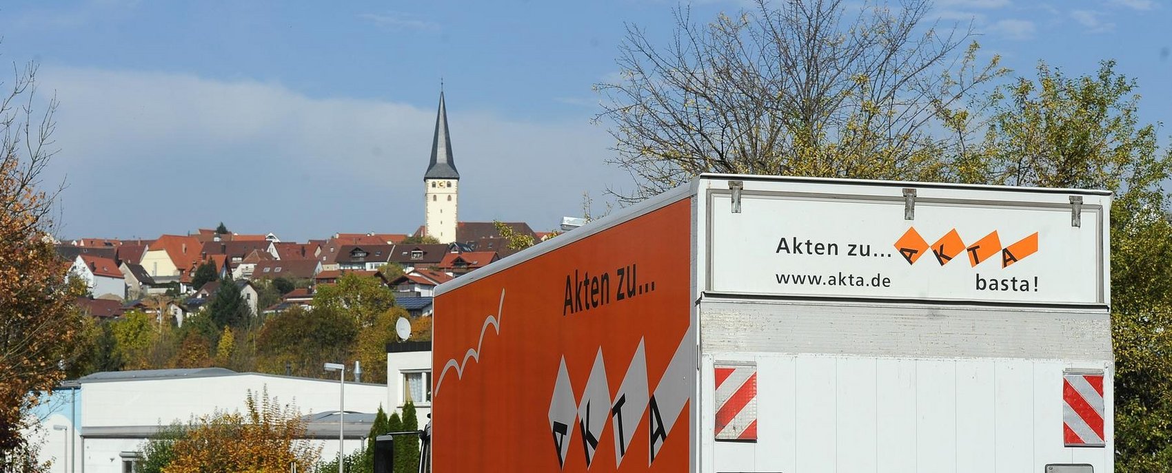 Lastwagen von Akta